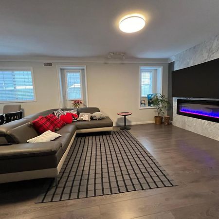 Airport Cozy Room 舒适小屋 Vancouver, Richmond,Near Yvr 外观 照片