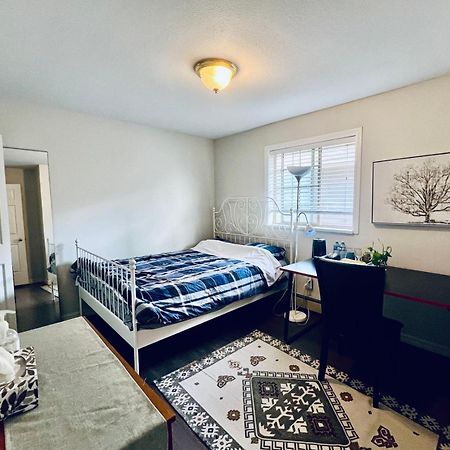 Airport Cozy Room 舒适小屋 Vancouver, Richmond,Near Yvr 外观 照片